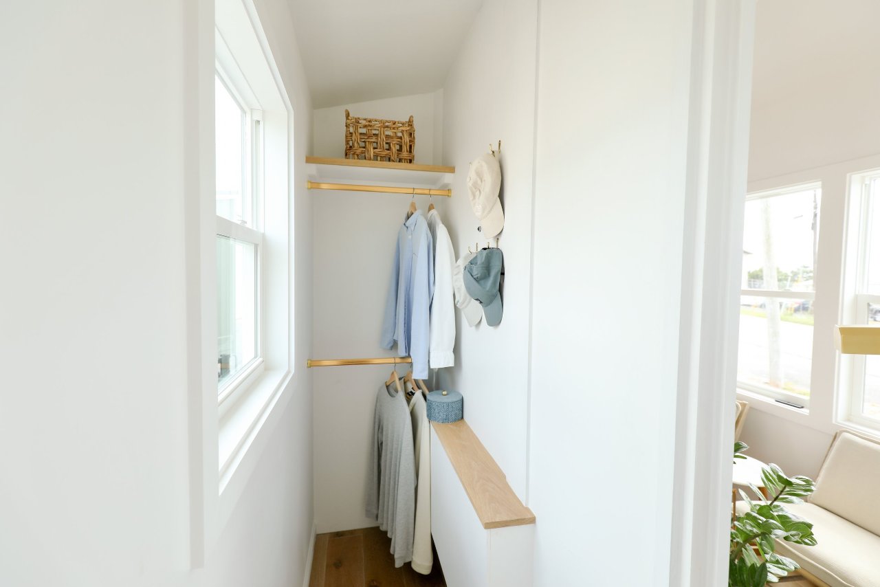 Bedroom Closet - Coastal by Handcrafted Movement