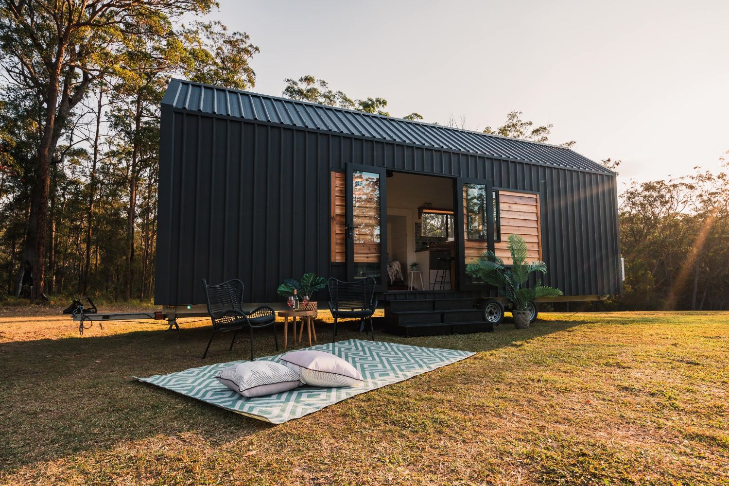 Tiny House Outdoor Living - Settler by Häuslein Tiny House Co