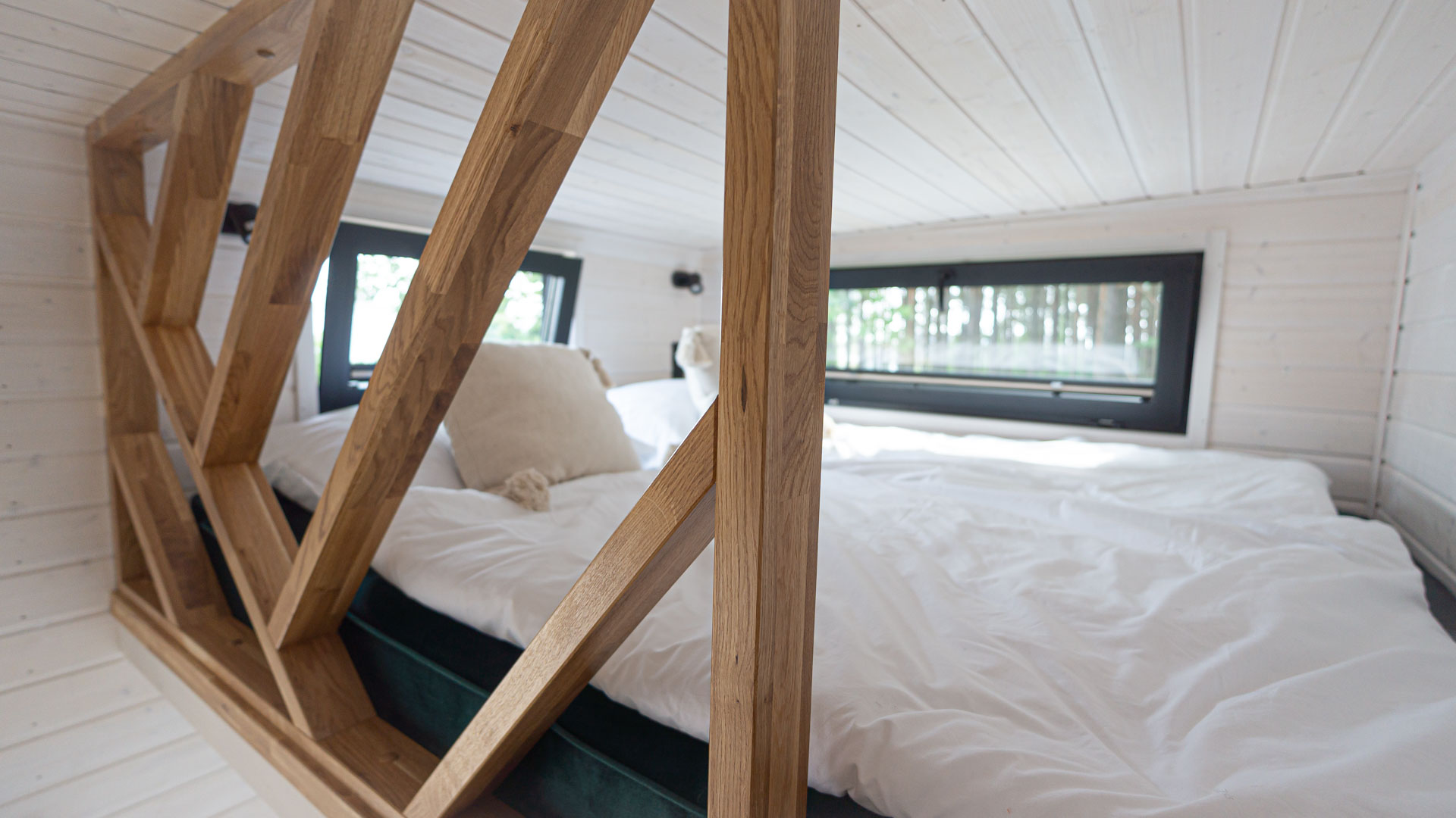Bedroom Loft - Mobi 06 Almond by MobiHouse
