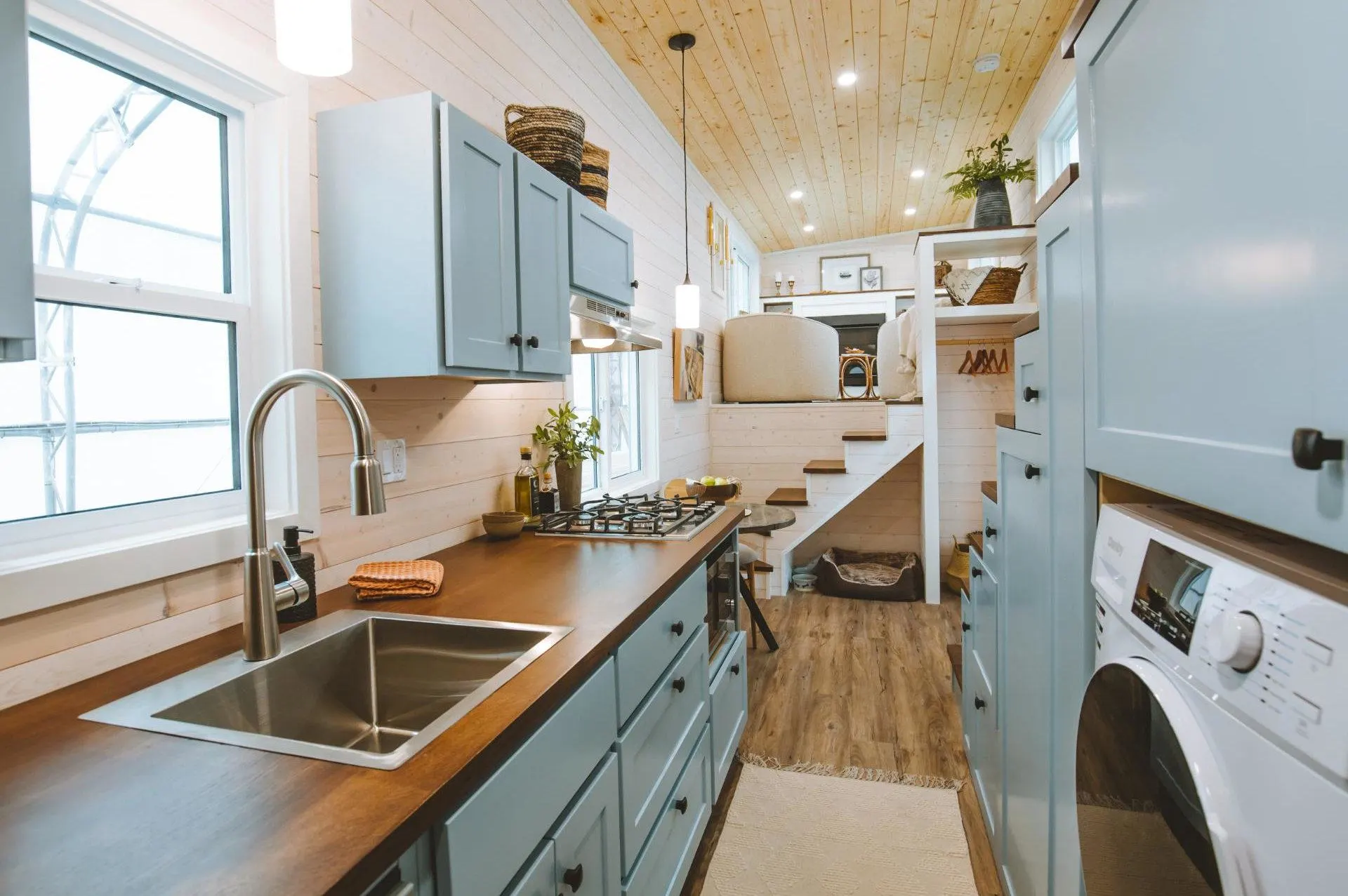 Pacific Retreat by Sunshine Tiny Homes