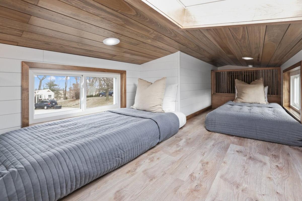 Bedroom Loft - Honeylion by Modern Tiny Living