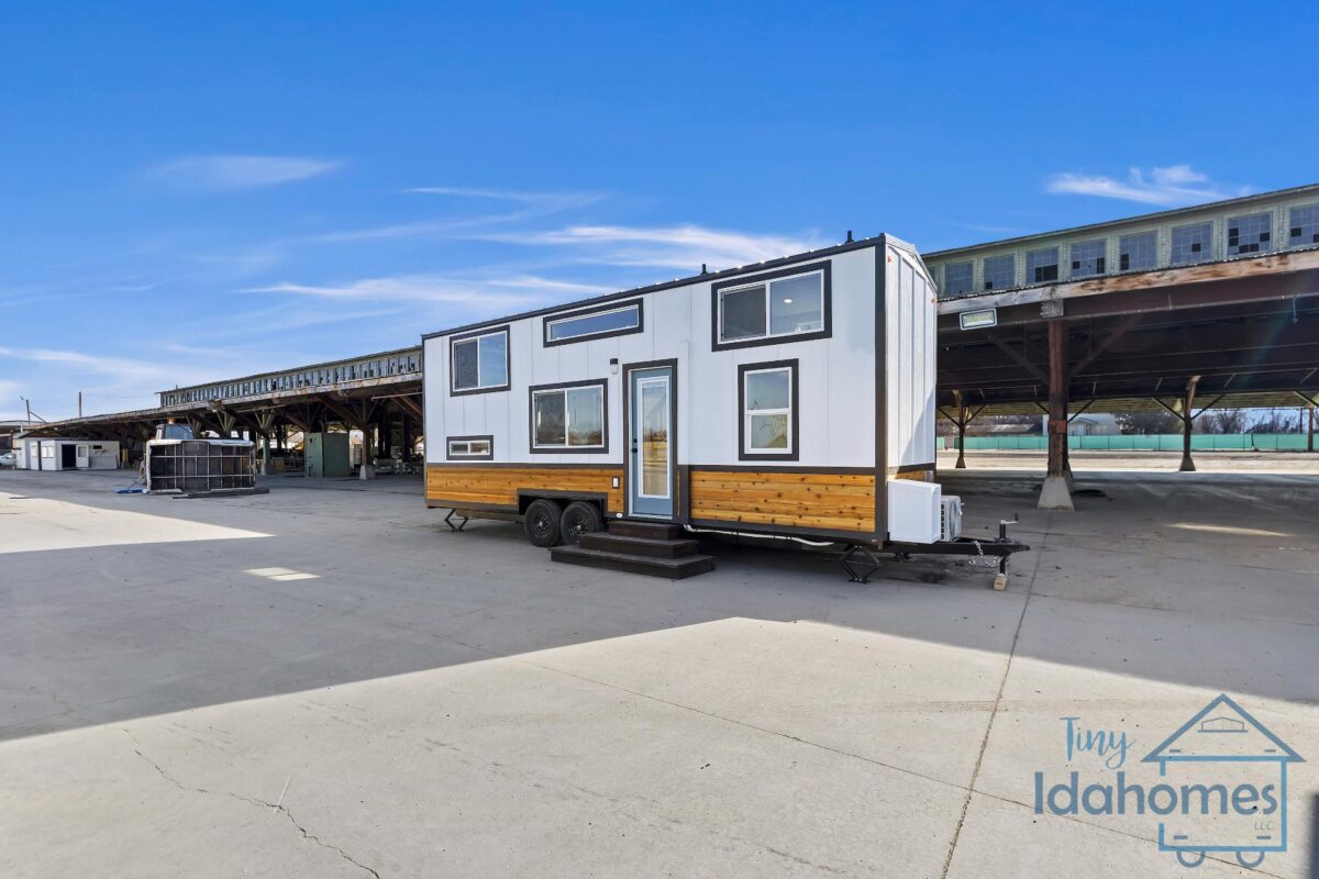Kenai by Tiny Idahomes