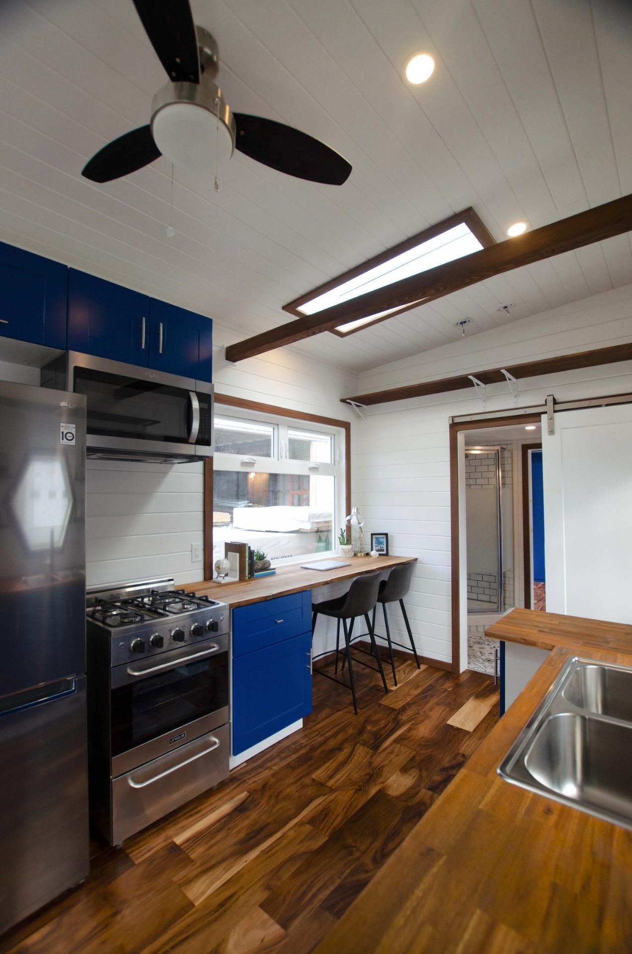 Kitchen with Sitting Area - Northern Flicker by Rewild Homes