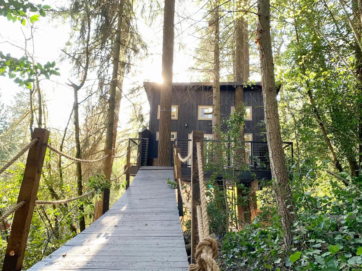 Yeti's Tree House - Portland, Oregon