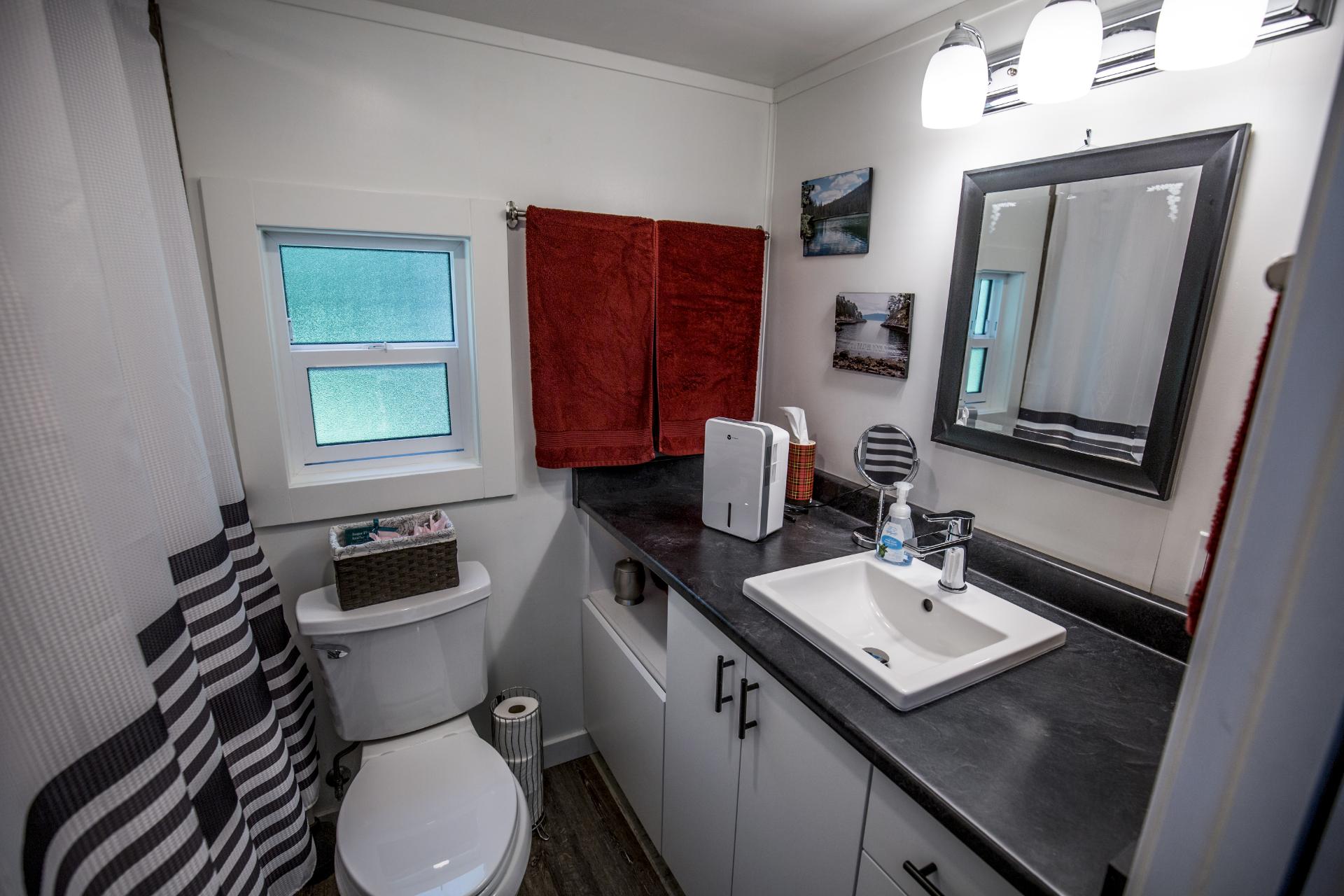 Bathroom with Flush Toilet - Simply Heaven by Sunshine Tiny Homes