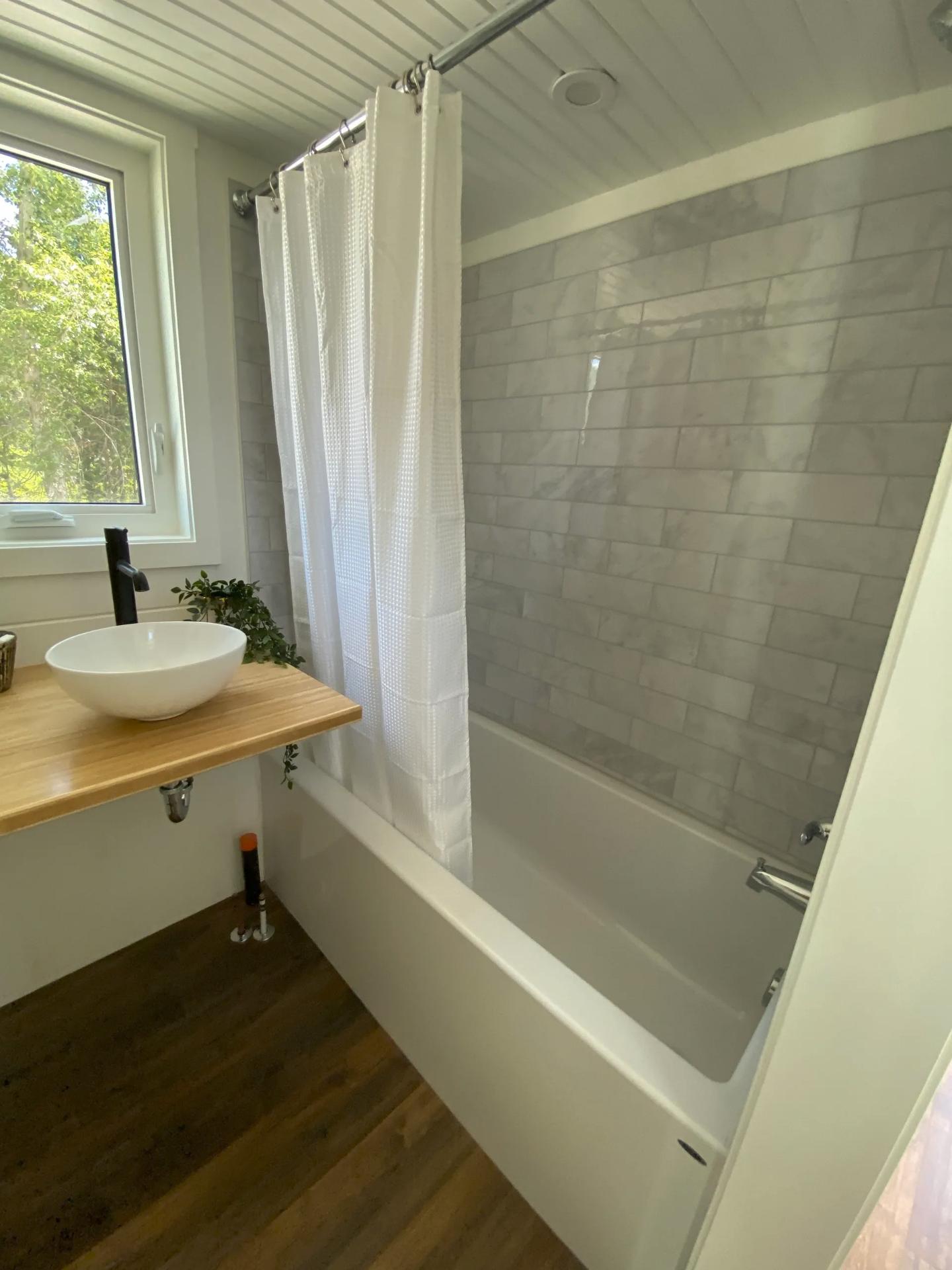 Tub/Shower Combo - Atlas by Canadian Tiny Homes