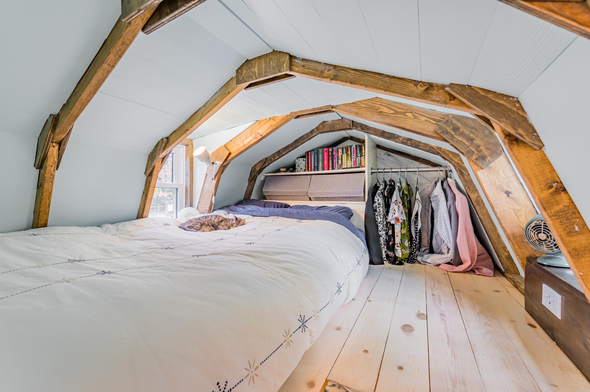 Master Bedroom Loft - Domek by Acorn Tiny Homes