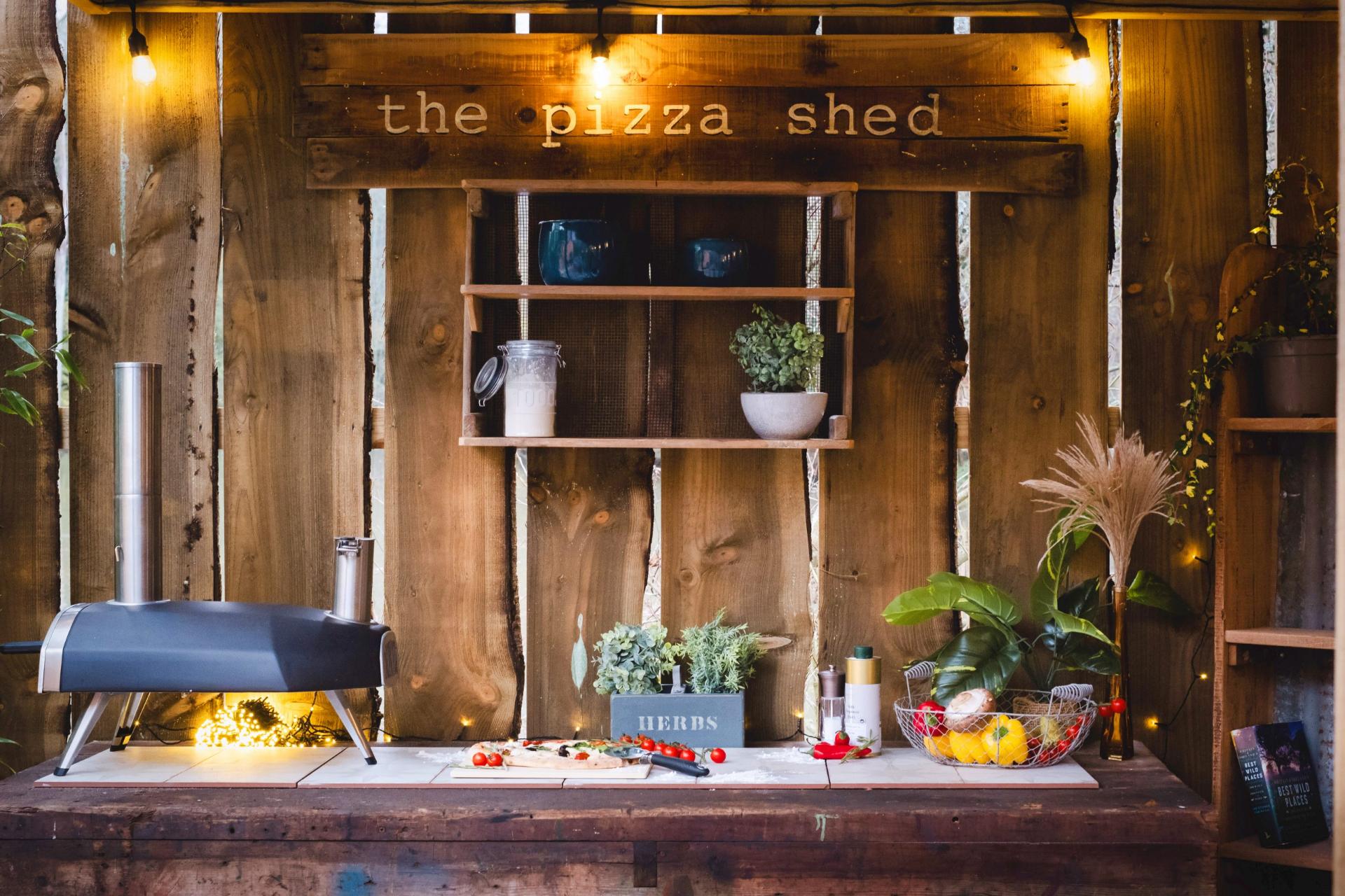 The Pizza Shed with Pizza Oven - Hut 1898 at The Shepherds Hut Retreat