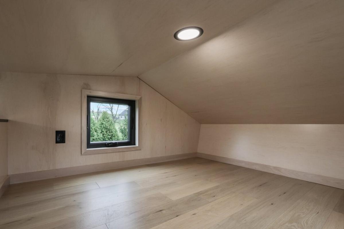 Guest Bedroom Loft - Sangja by Modern Tiny Living