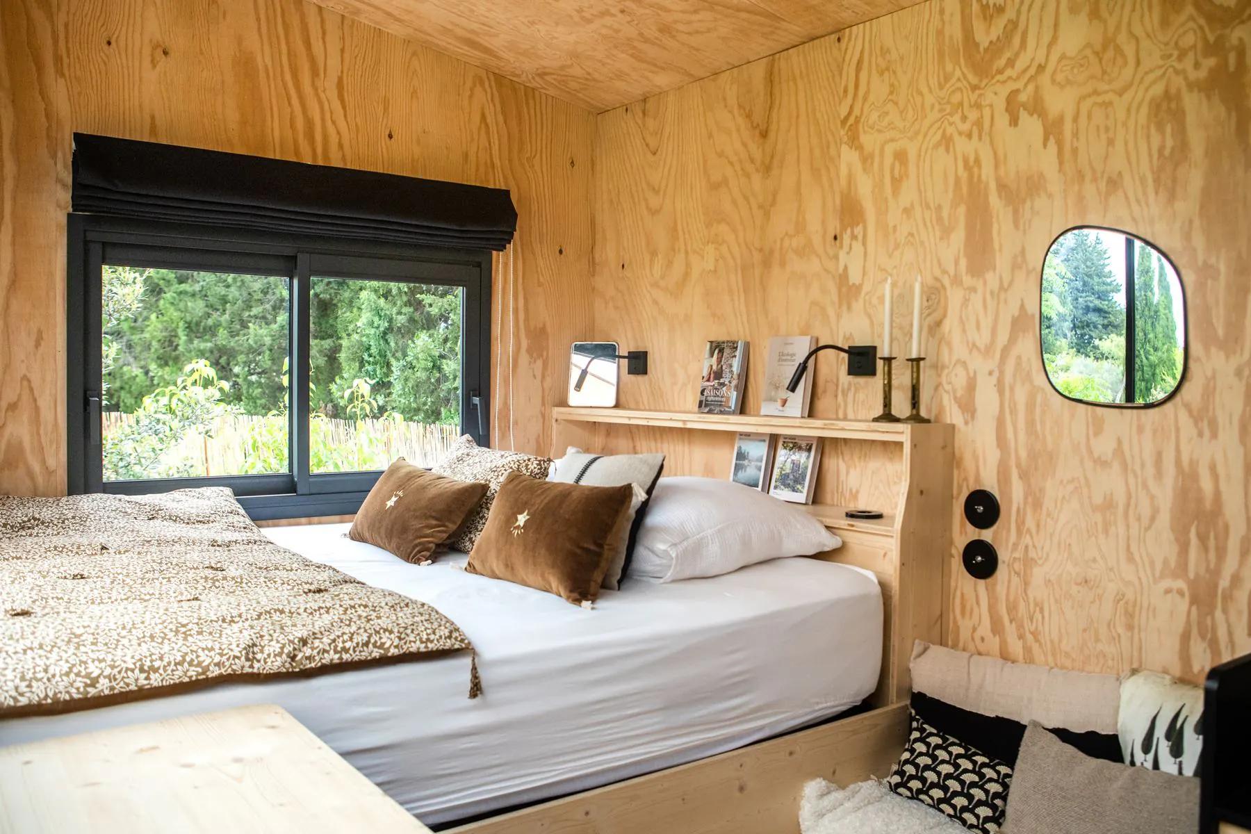 Main Floor Bedroom - Atelier Du Mas by Plume Habitat