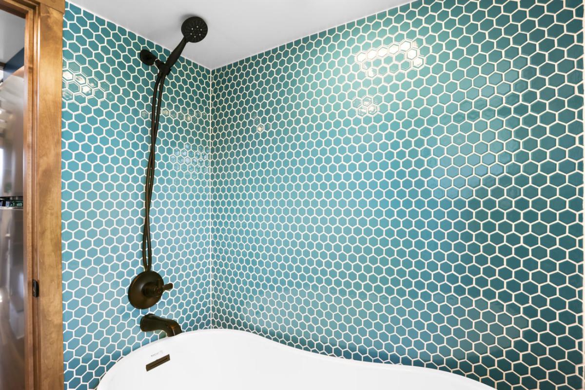 Teal Tile Surround in Bathroom - Mi Casita by Modern Tiny Living