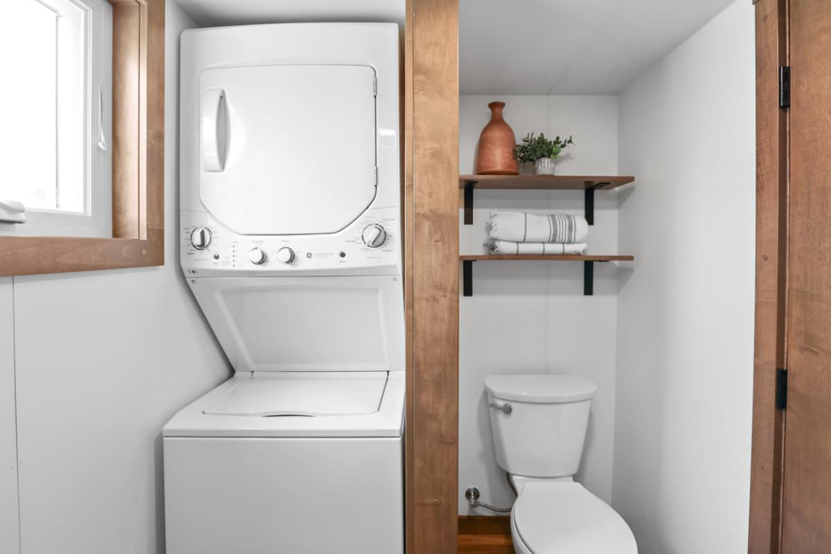 Laundry and Toilet - Mi Casita by Modern Tiny Living