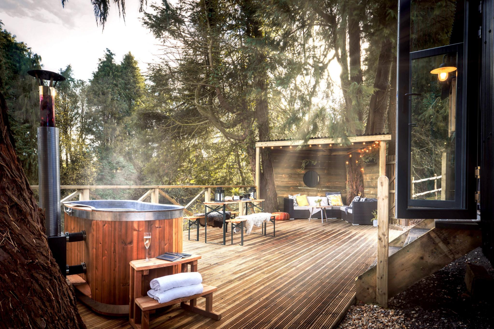 Deck and Covered Sitting Area - Shepherds Parlour at The Shepherds Hut Retreat