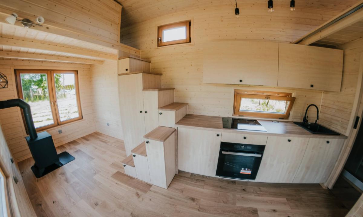 Kitchen and Slide-Out Staircase - Elbrus by Berghaus